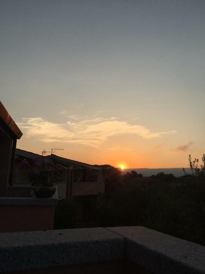 סאן תאודורו Appartamento Da Francesco Villaggio Degli Ulivi San Teodoro מראה חיצוני תמונה